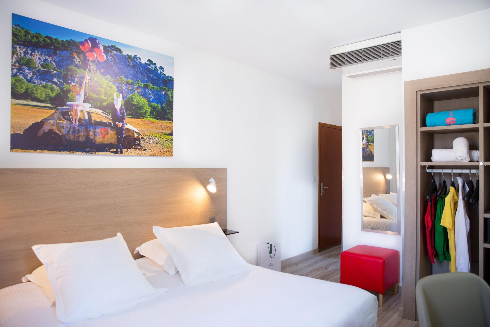 Grand Hotel Dauphine Toulon, Boutique Hotel & Suites Exterior photo